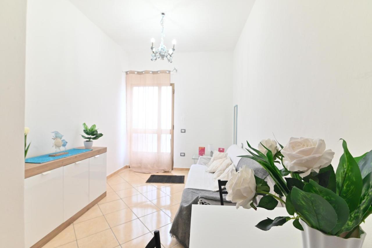 Izzhome Flamingo Pula Bagian luar foto